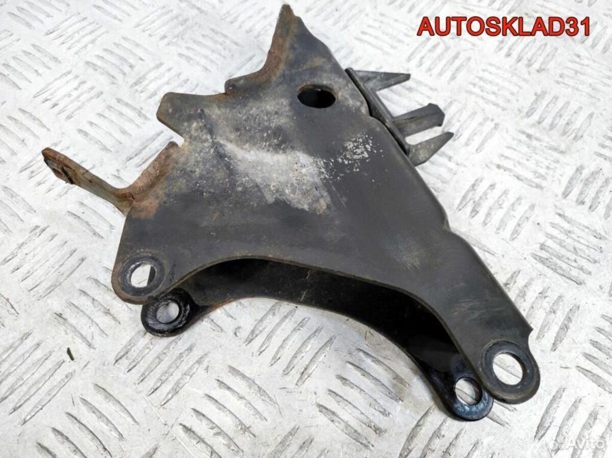 Кронштейн кпп Volkswagen Polo 1.4 AUD 1H0199270 - АвтоСклад31.рф - авторазборка контрактные б/у запчасти в г. Белгород