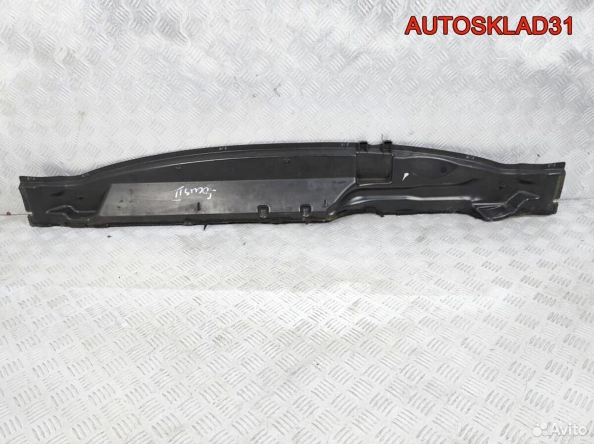 Решетка стеклоочистителя Ford Focus 2 4M51A01628AE - АвтоСклад31.рф - авторазборка контрактные б/у запчасти в г. Белгород