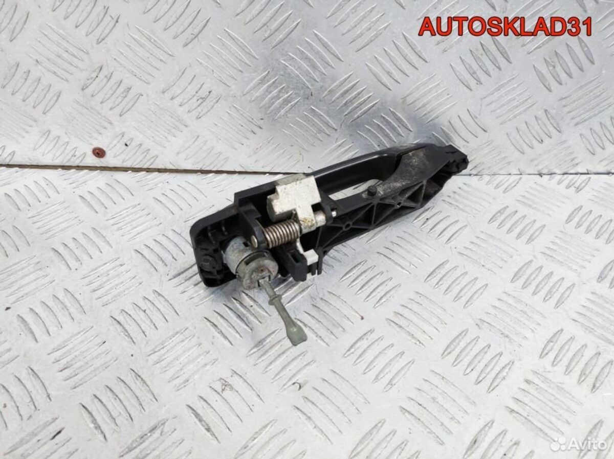 Ручка двери передней наружная левая Hyundai i30 - АвтоСклад31.рф - авторазборка контрактные б/у запчасти в г. Белгород