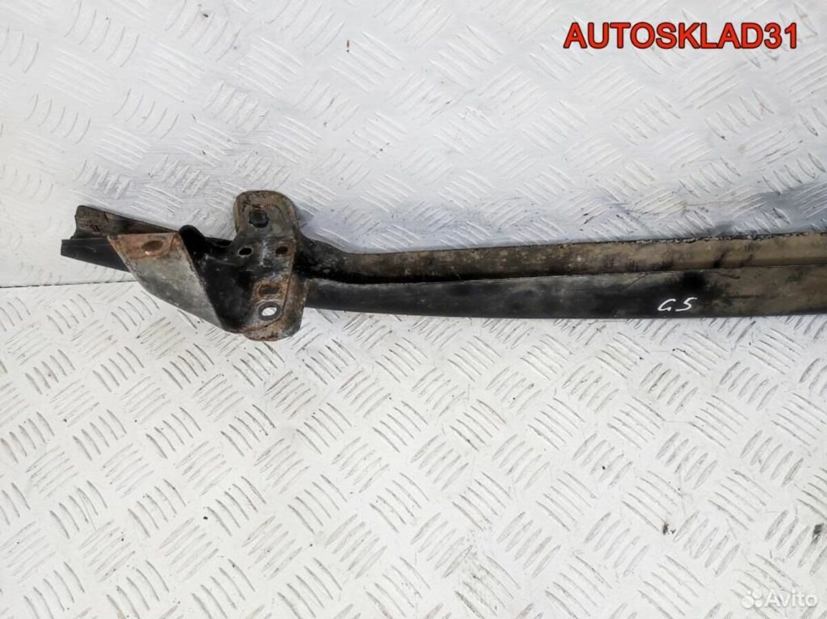 Кронштейн переднего бампера VW Golf 5 1K0807093A - АвтоСклад31.рф - авторазборка контрактные б/у запчасти в г. Белгород