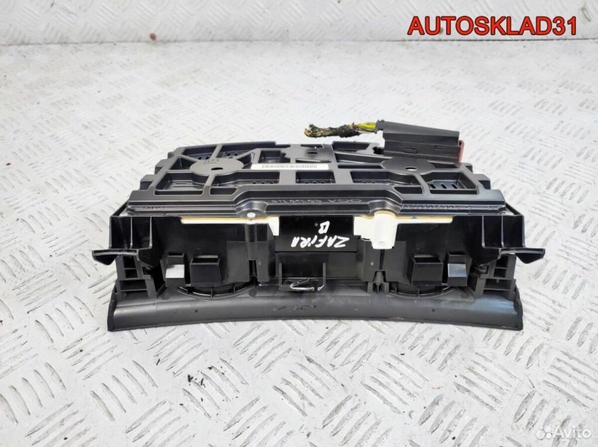 Панель приборов Opel Zafira B 13216661 Дизель - АвтоСклад31.рф - авторазборка контрактные б/у запчасти в г. Белгород