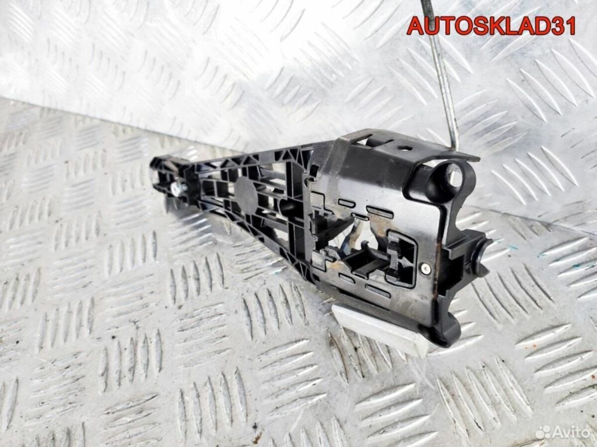 Кронштейн ручки двери правой Opel Astra J 138174 - АвтоСклад31.рф - авторазборка контрактные б/у запчасти в г. Белгород