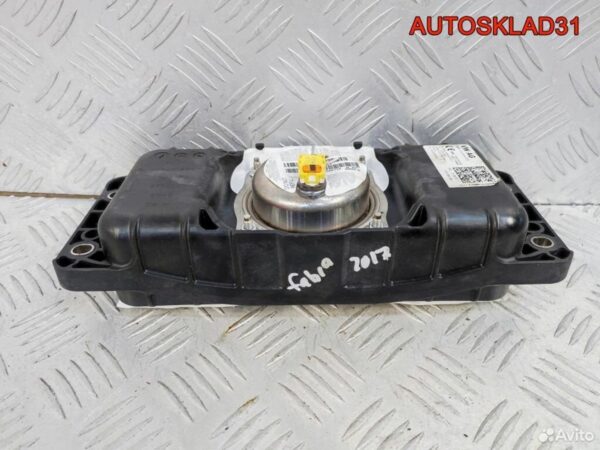 Экран тепловой VW Touran 2,0 BSX 06A133228P - АвтоСклад31.рф - авторазборка контрактные б/у запчасти в г. Белгород
