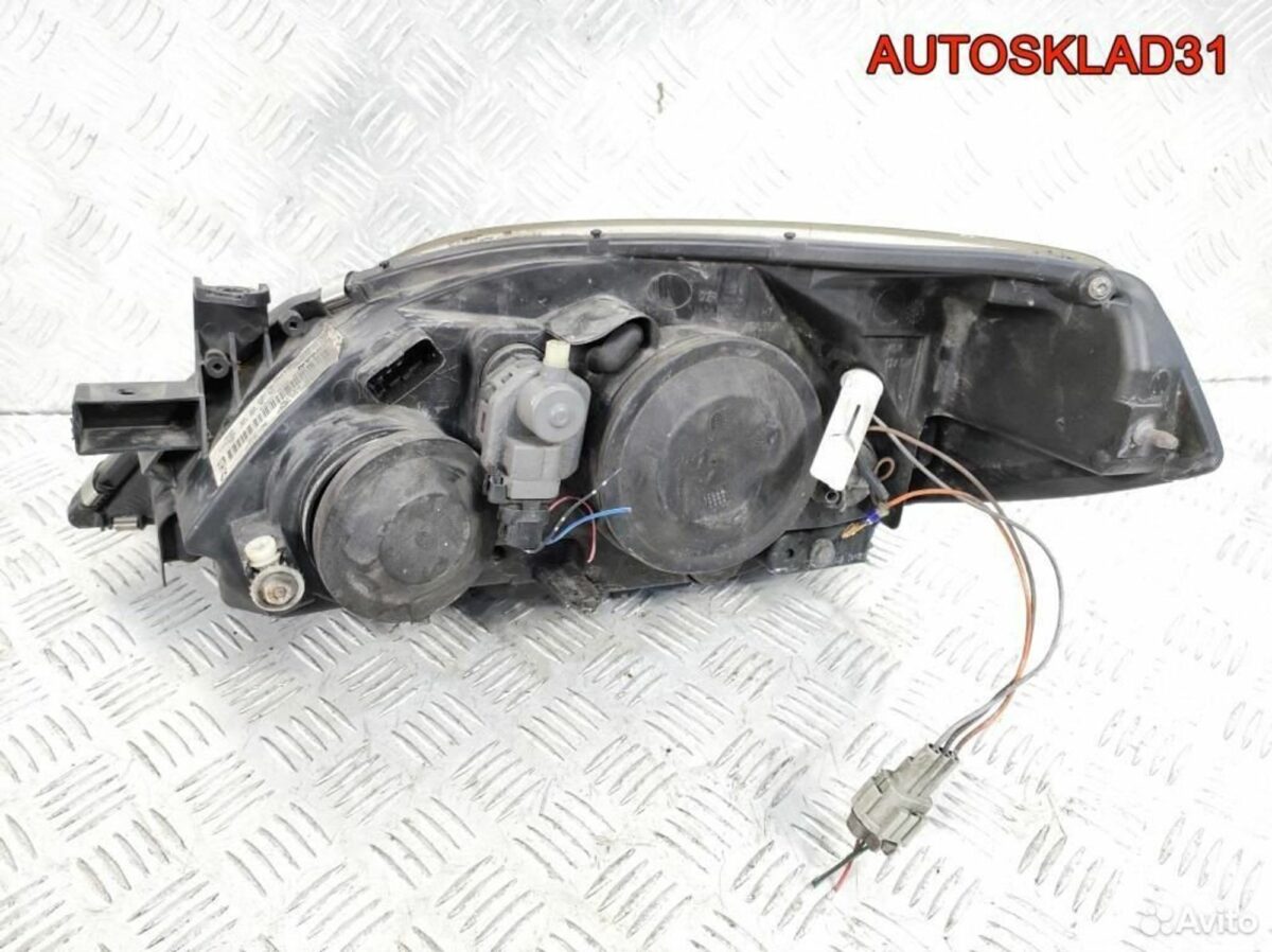 Фара правая Nissan Primera P12E 26010AU800 - АвтоСклад31.рф - авторазборка контрактные б/у запчасти в г. Белгород