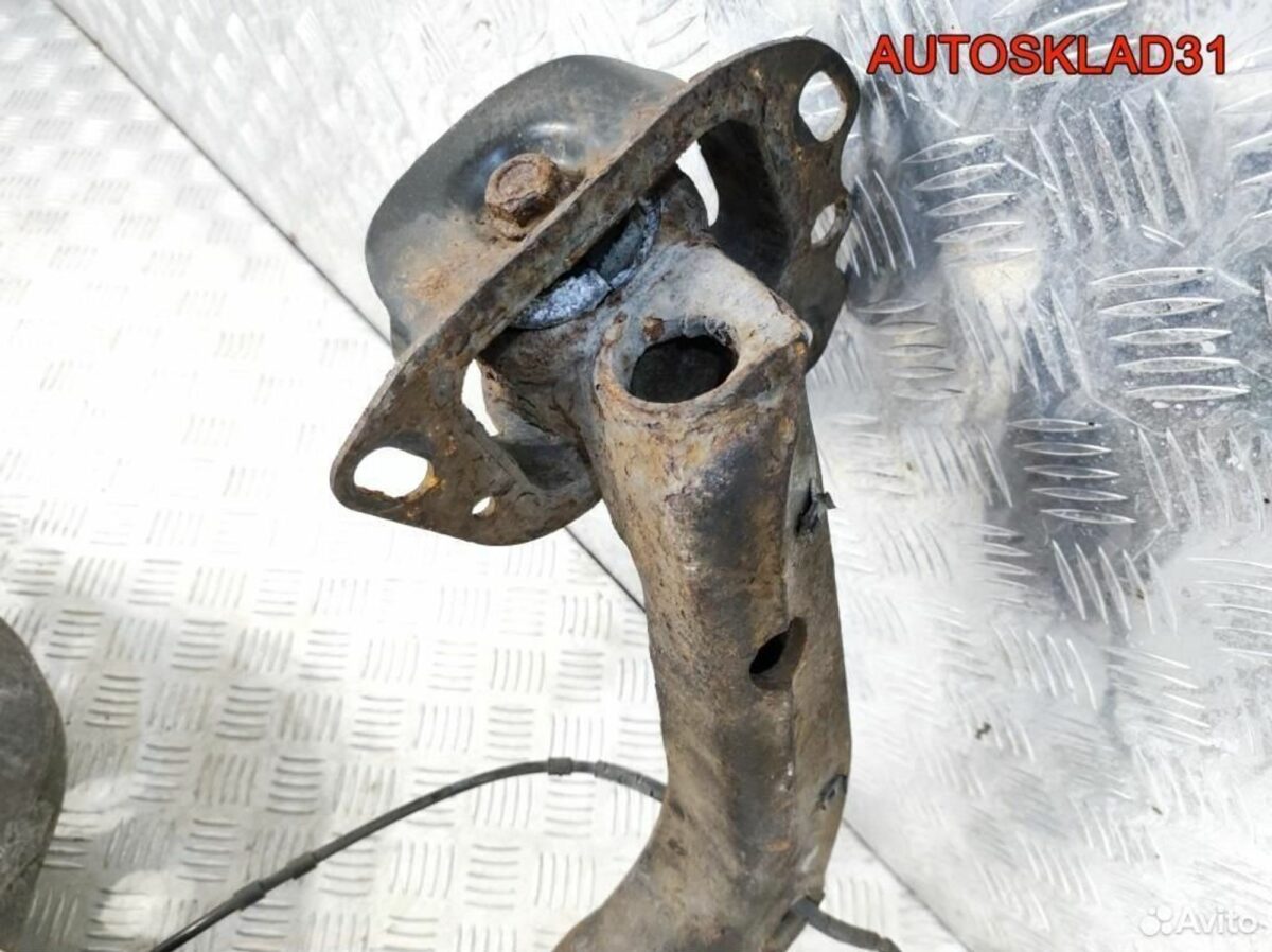 Кулак задний правый в сборе BMW E46 2.0 Дизель - АвтоСклад31.рф - авторазборка контрактные б/у запчасти в г. Белгород