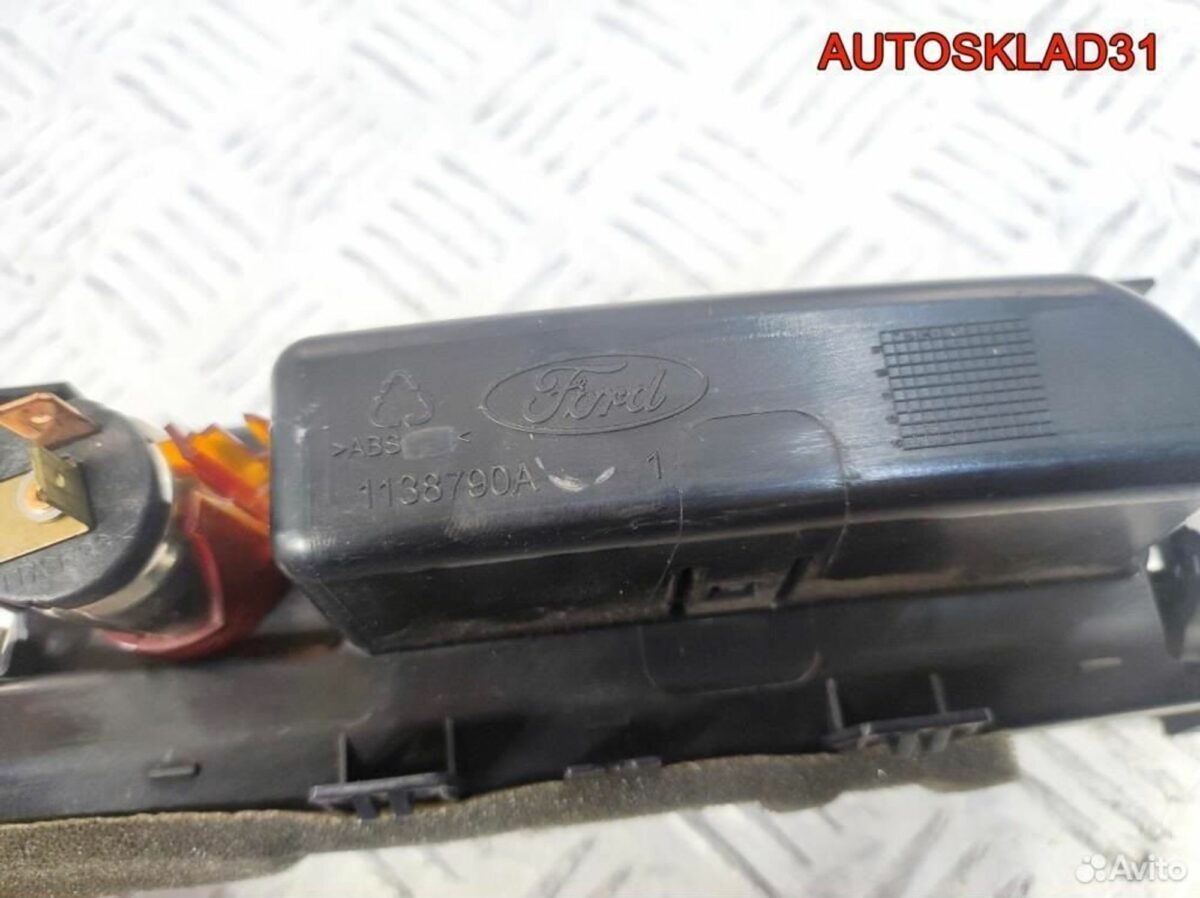 Пепельница передняя Ford S-MAX 6M21U04788A - АвтоСклад31.рф - авторазборка контрактные б/у запчасти в г. Белгород