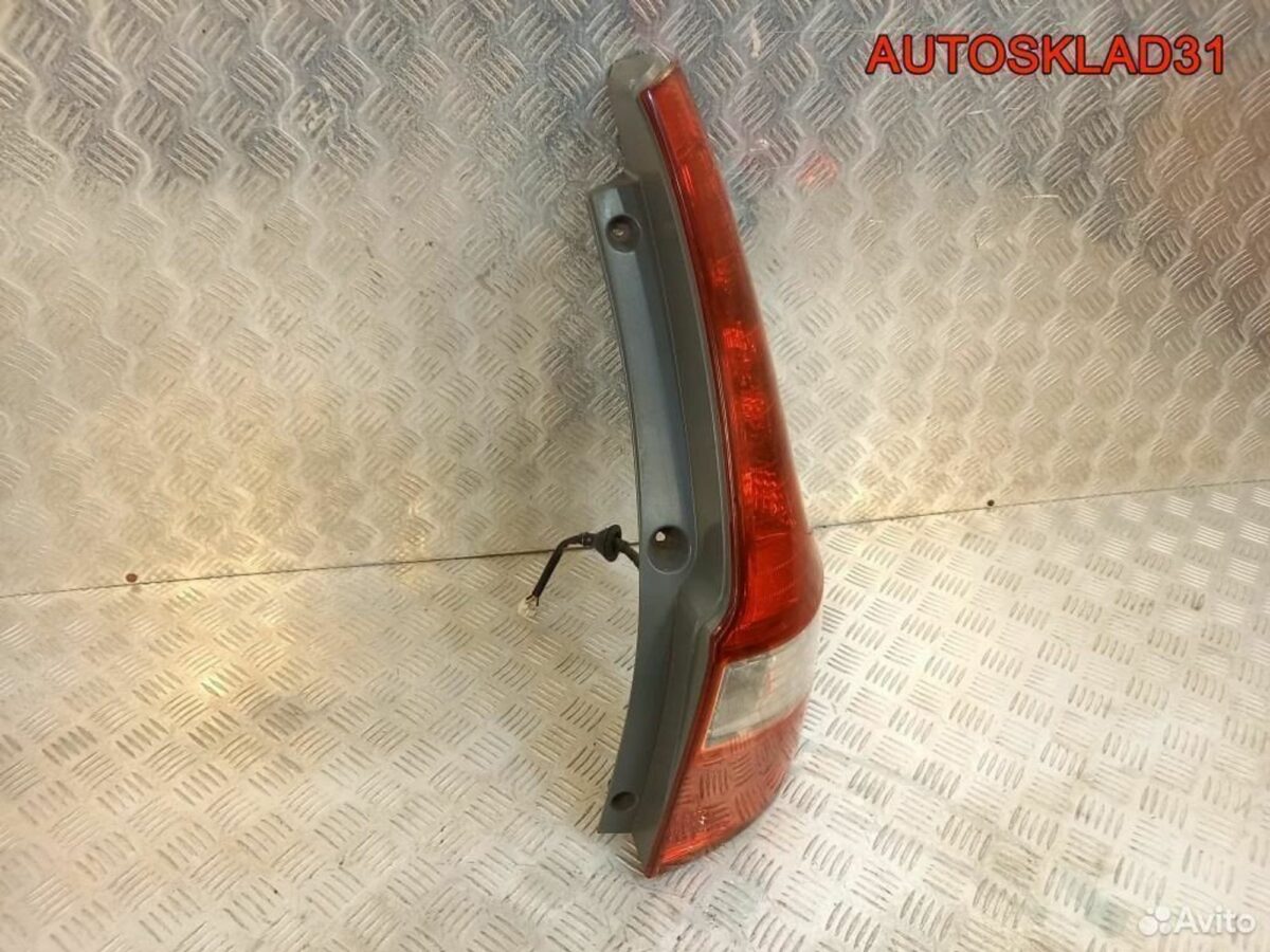 Фонарь задний правый Hyundai i30 924022L110 - АвтоСклад31.рф - авторазборка контрактные б/у запчасти в г. Белгород
