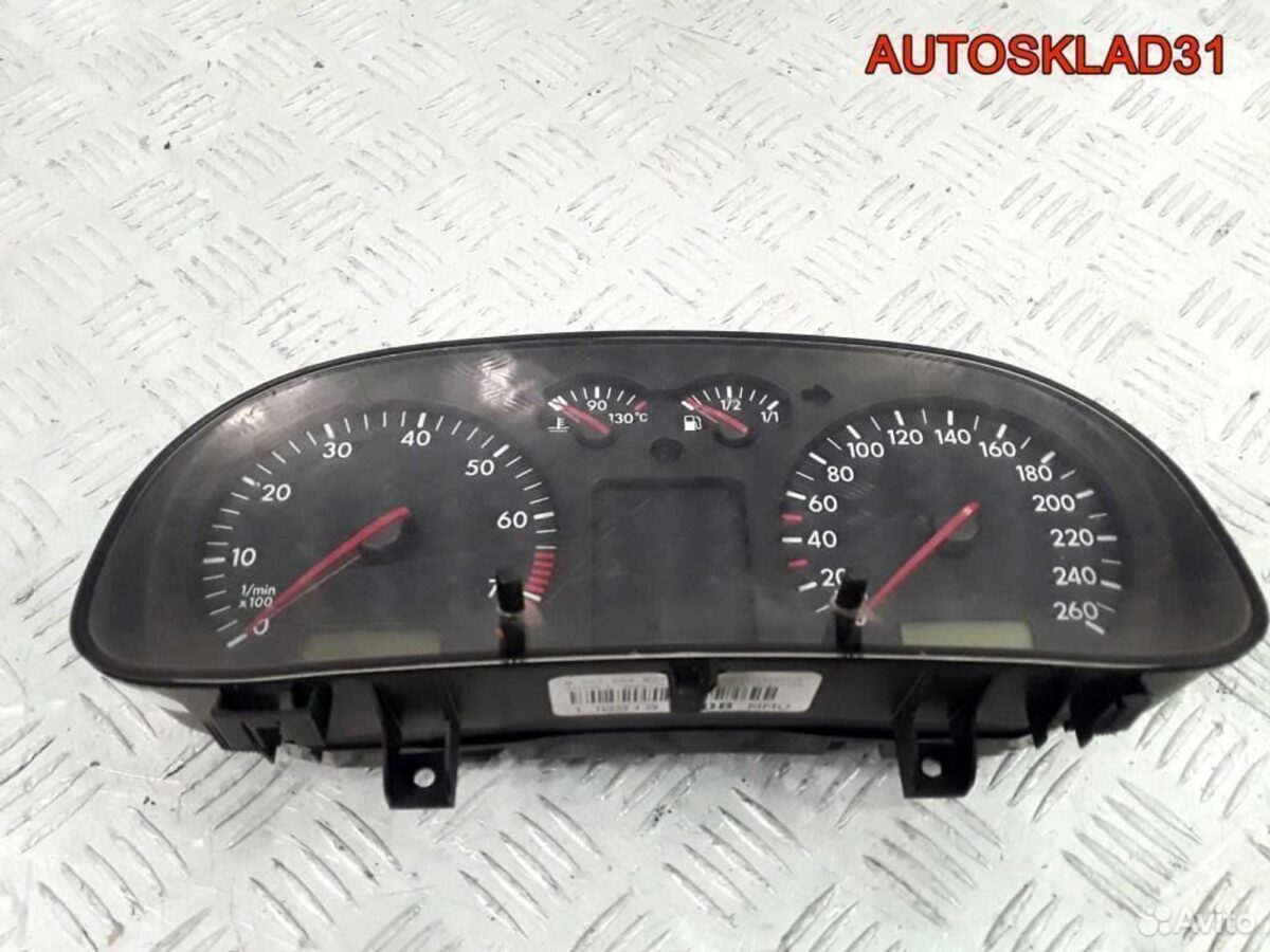 Панель приборов Volkswagen Golf 4 1J0919880B - АвтоСклад31.рф - авторазборка контрактные б/у запчасти в г. Белгород