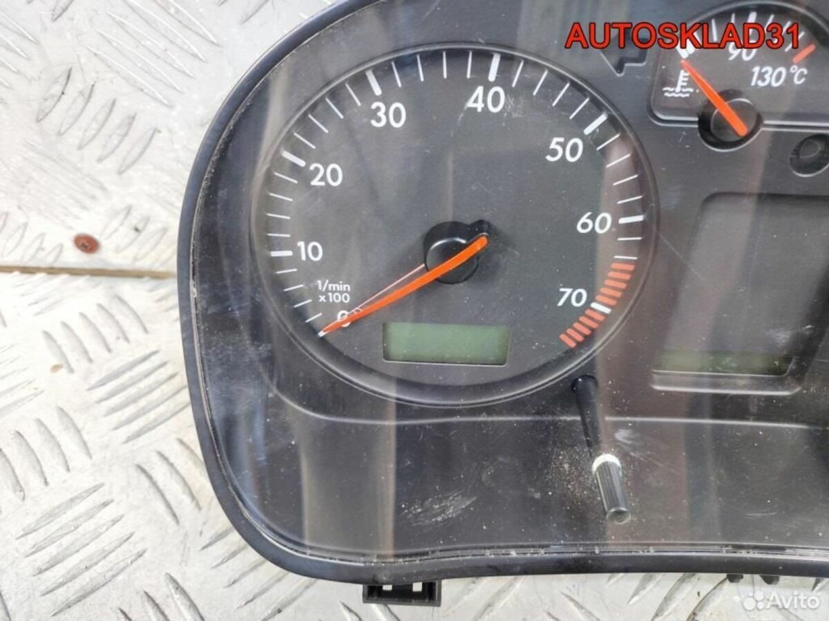 Панель приборов Volkswagen Golf 4 1J0920805C - АвтоСклад31.рф - авторазборка контрактные б/у запчасти в г. Белгород