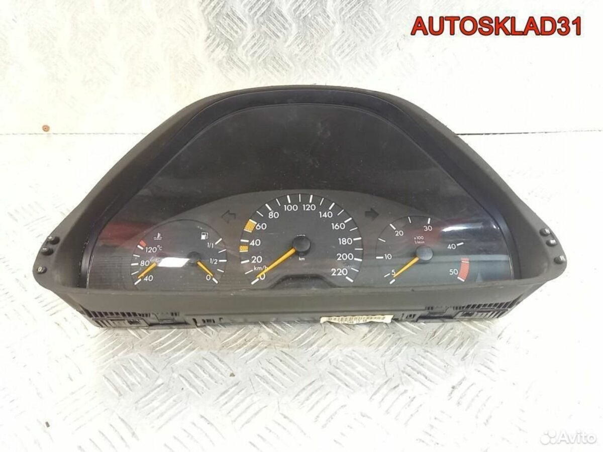 Панель приборов Mercedes W210 A2105401248 Дизель - АвтоСклад31.рф - авторазборка контрактные б/у запчасти в г. Белгород
