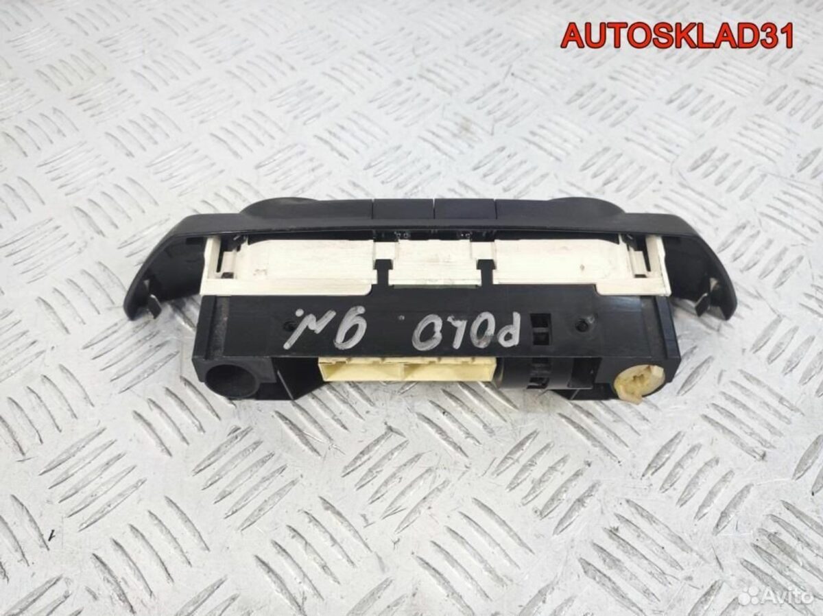 Блок управления климата VW Polo 6Q0820045E - АвтоСклад31.рф - авторазборка контрактные б/у запчасти в г. Белгород