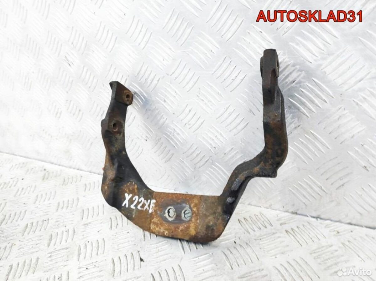Кронштейн двигателя Opel Sintra 2,2 X22XE 10293098 - АвтоСклад31.рф - авторазборка контрактные б/у запчасти в г. Белгород