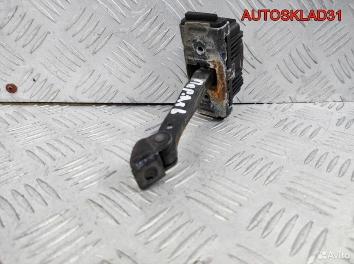 Ограничитель двери передний BMW E90 51217176807 - АвтоСклад31.рф - авторазборка контрактные б/у запчасти в г. Белгород