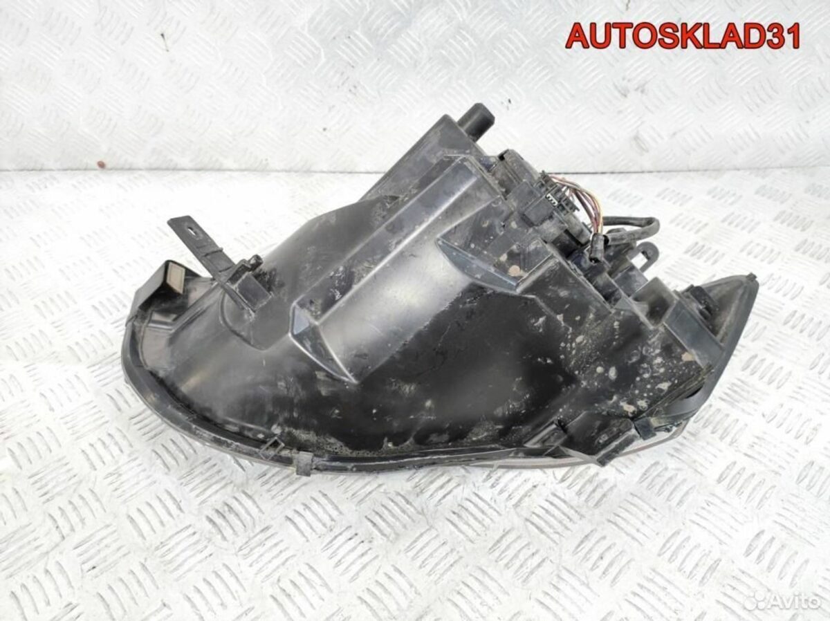 Фара правая Mitsubishi Colt Z3 8301B180 - АвтоСклад31.рф - авторазборка контрактные б/у запчасти в г. Белгород