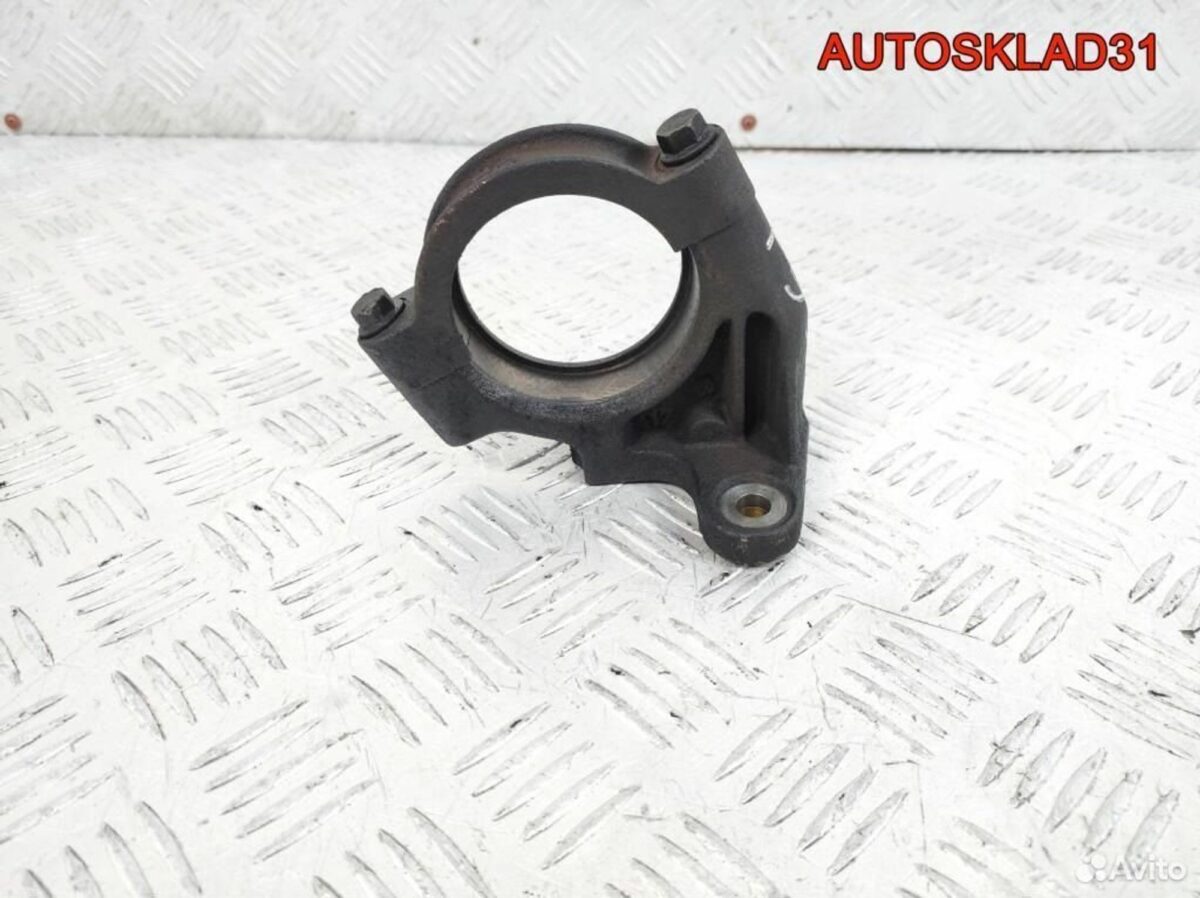 Кронштейн промежуточного вала Volvo V40 F9Q 613675 - АвтоСклад31.рф - авторазборка контрактные б/у запчасти в г. Белгород