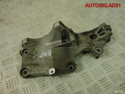 Кронштейн генератора VW Passat B6 038903343AF - АвтоСклад31.рф - авторазборка контрактные б/у запчасти в г. Белгород