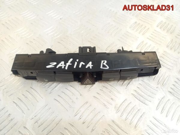 Обшивка двери задней левой VW Golf Plus 5M0868073A - АвтоСклад31.рф - авторазборка контрактные б/у запчасти в г. Белгород