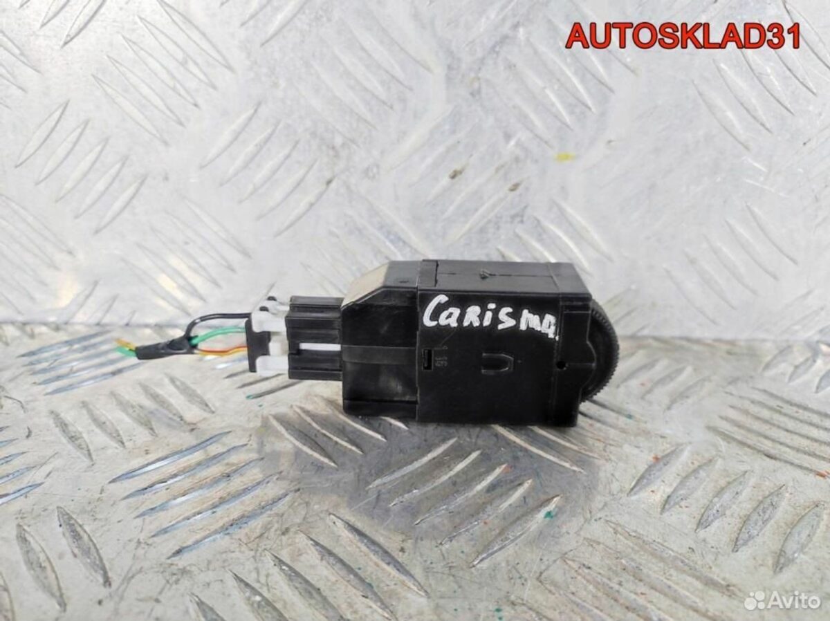 Кнопка корректора фар Mitsubishi Carisma MR114337 - АвтоСклад31.рф - авторазборка контрактные б/у запчасти в г. Белгород