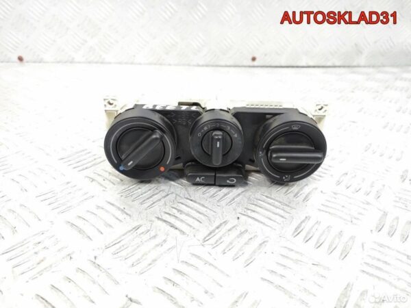 Моторчик отопителя Audi A4 B5 8D1820021 - АвтоСклад31.рф - авторазборка контрактные б/у запчасти в г. Белгород