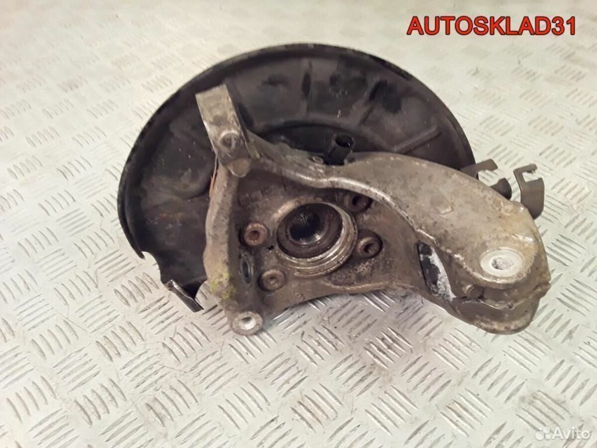 Кулак поворотный передний лев Passat B6 3C0407257F - АвтоСклад31.рф - авторазборка контрактные б/у запчасти в г. Белгород