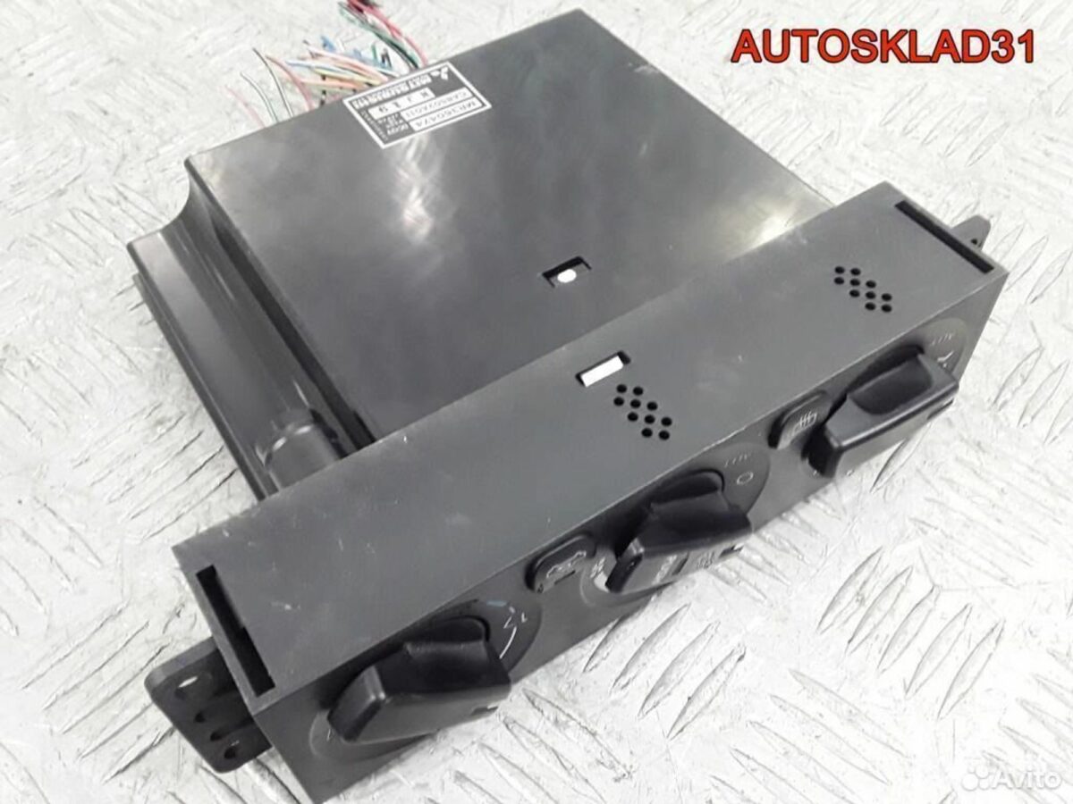 Блок управления печкой Mitsubishi Carisma MR360474 - АвтоСклад31.рф - авторазборка контрактные б/у запчасти в г. Белгород