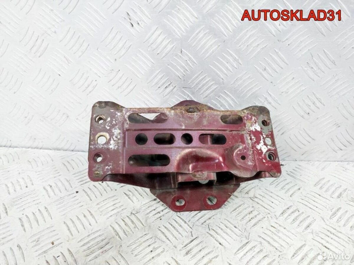 Кронштейн заднего бампера левый Toyota Avensis 2 - АвтоСклад31.рф - авторазборка контрактные б/у запчасти в г. Белгород