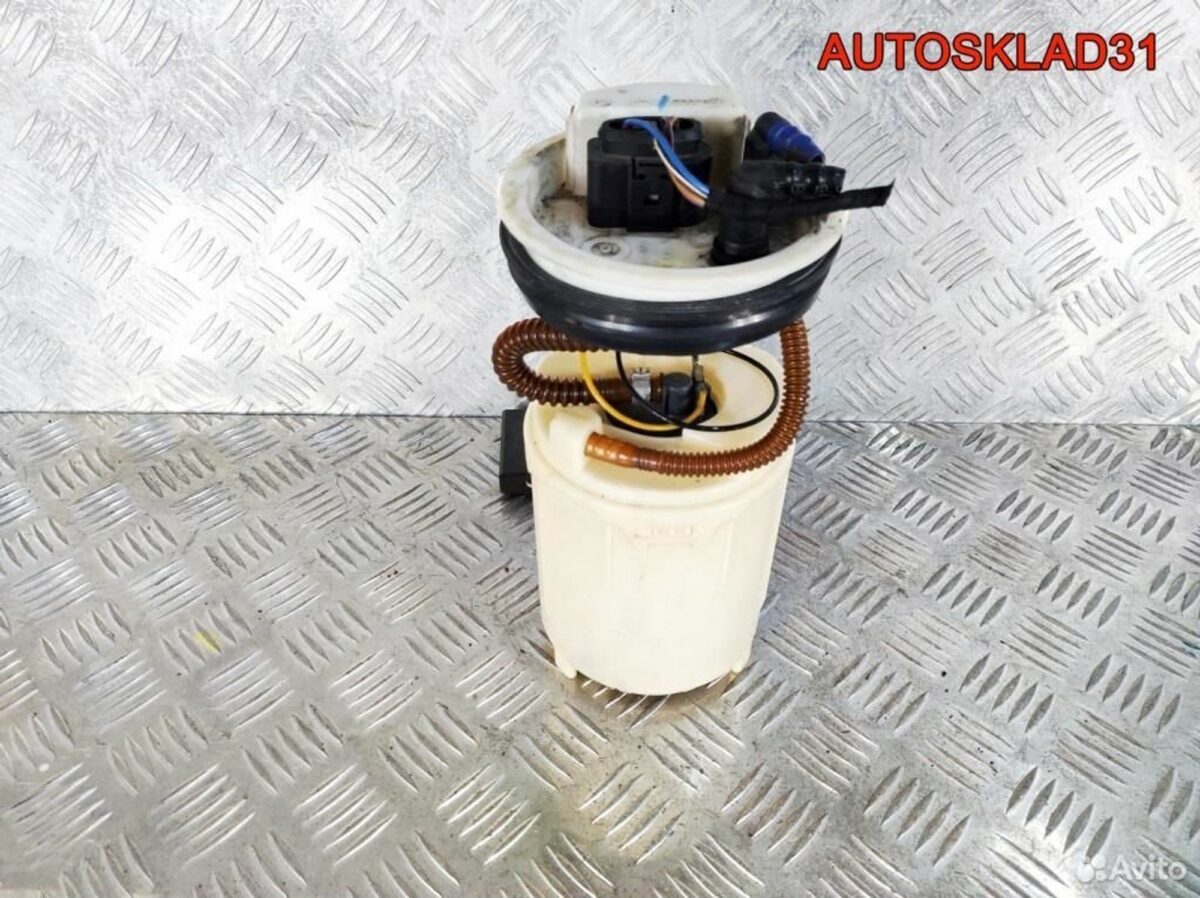 Насос топливный VW Golf 4 1J0919051H Бензин - АвтоСклад31.рф - авторазборка контрактные б/у запчасти в г. Белгород