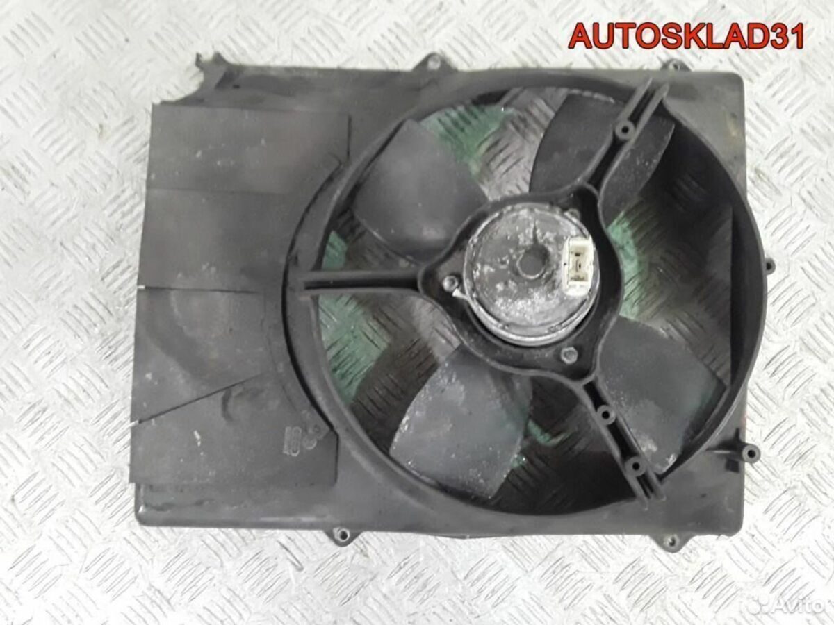 Диффузор с вентилятором Audi 80 B4 893121207A - АвтоСклад31.рф - авторазборка контрактные б/у запчасти в г. Белгород