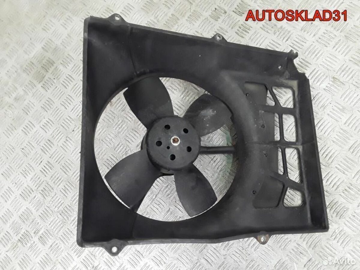 Диффузор с вентилятором Audi 80 B4 893121207A - АвтоСклад31.рф - авторазборка контрактные б/у запчасти в г. Белгород