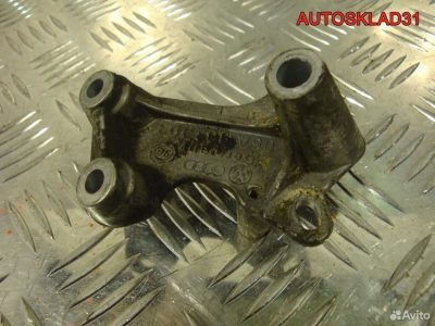 Кронштейн катушки зажигания VW Passat B6 06A903103 - АвтоСклад31.рф - авторазборка контрактные б/у запчасти в г. Белгород