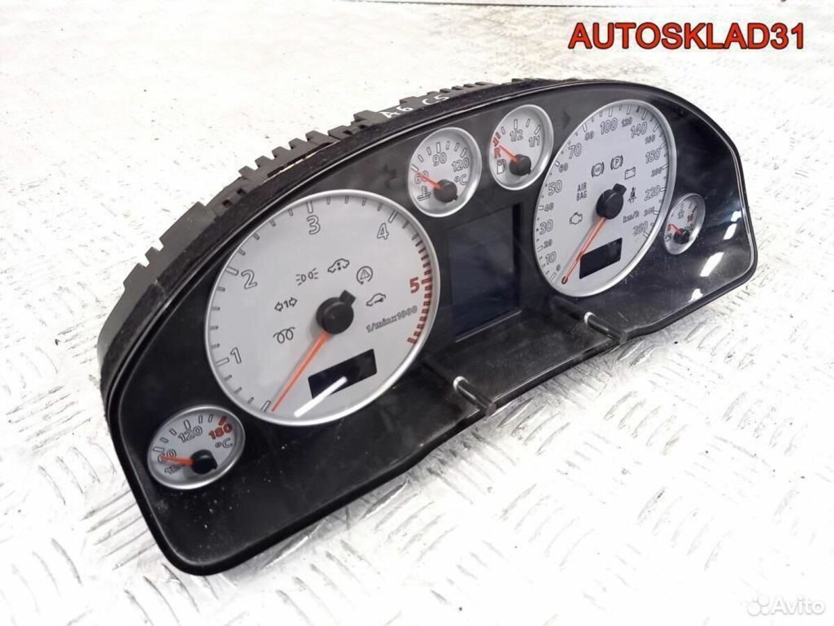 Панель приборов Audi A6 C5 2,5 4B0920935D дизель - АвтоСклад31.рф - авторазборка контрактные б/у запчасти в г. Белгород