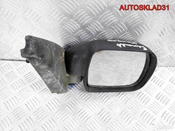 Кронштейн генератора Renault Megane 2 8200100148 - АвтоСклад31.рф - авторазборка контрактные б/у запчасти в г. Белгород