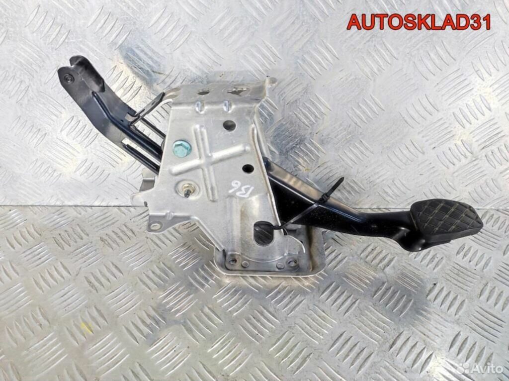 Педаль тормоза Skoda Octavia A5 1K1721057N - АвтоСклад31.рф - авторазборка контрактные б/у запчасти в г. Белгород Педаль тормоза Skoda Octavia A5 1K1721057N - АвтоСклад31.рф - авторазборка контрактные б/у запчасти в г. Белгород