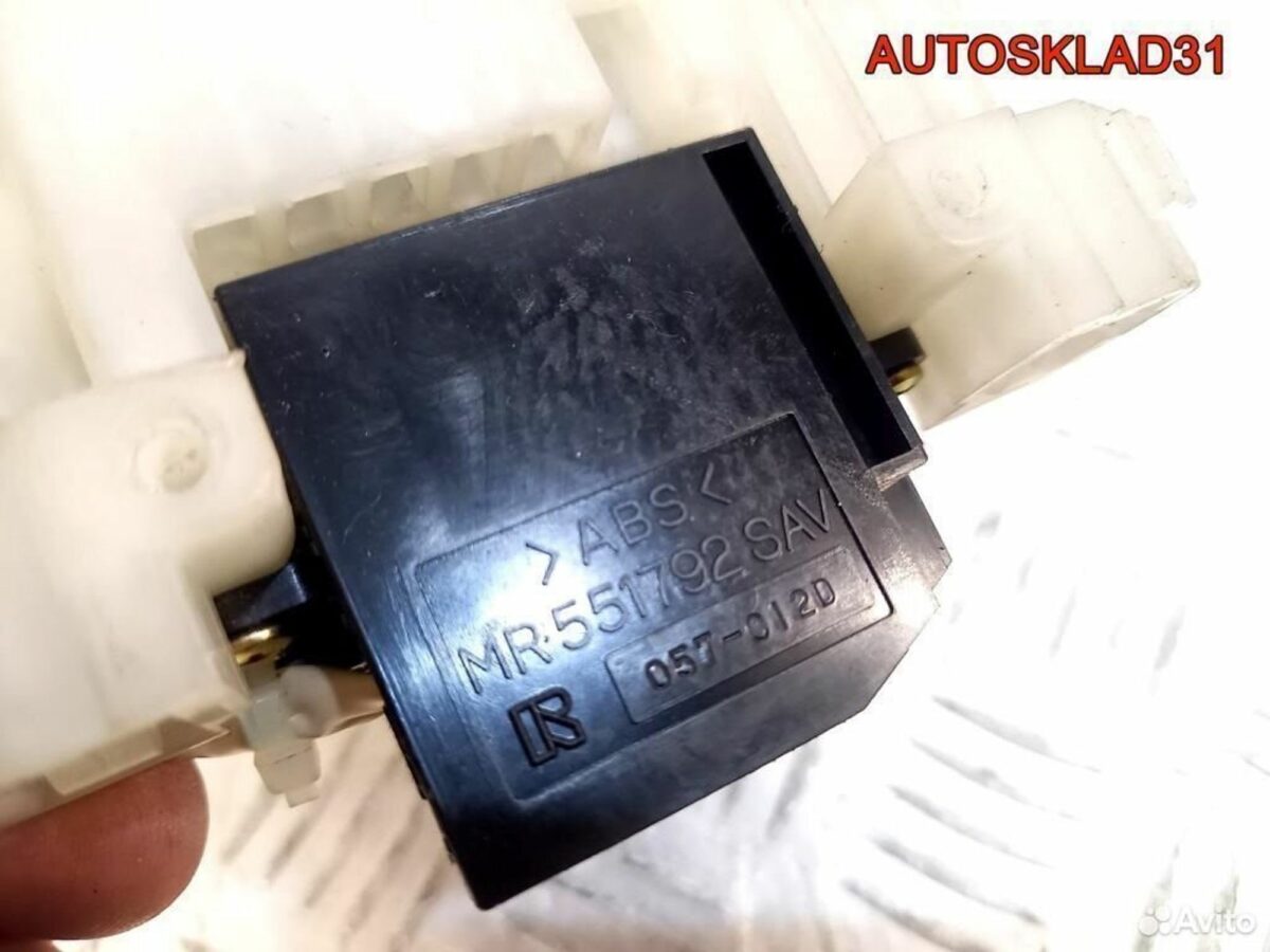 Датчик угла поворота руля Mitsubishi Pajero 4 - АвтоСклад31.рф - авторазборка контрактные б/у запчасти в г. Белгород
