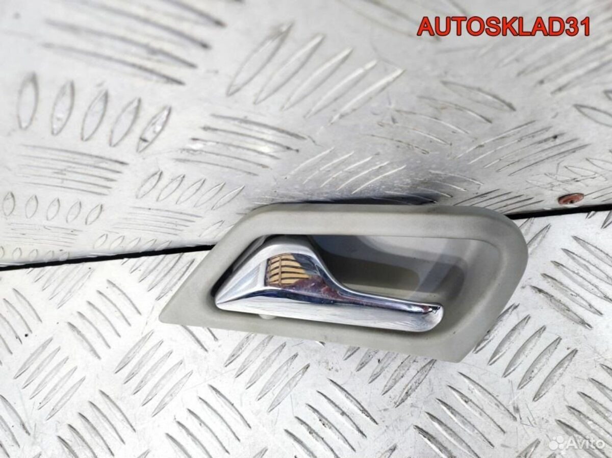 Ручка двери перед внутренняя левая Mercedes W203 - АвтоСклад31.рф - авторазборка контрактные б/у запчасти в г. Белгород