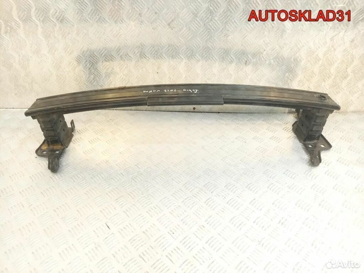 Усилитель переднего бампера Skoda Fabia 6V0807109B - АвтоСклад31.рф - авторазборка контрактные б/у запчасти в г. Белгород