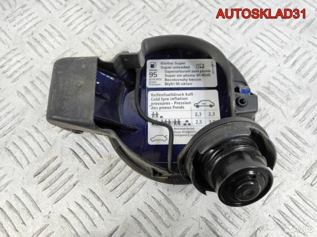 Лючок бензобака Volkswagen Touran 1T0809857 Бензин - АвтоСклад31.рф - авторазборка контрактные б/у запчасти в г. Белгород