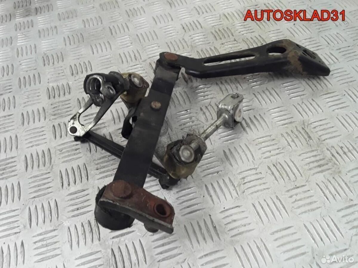 Механизм выбора передач Opel Astra H 90578183 - АвтоСклад31.рф - авторазборка контрактные б/у запчасти в г. Белгород