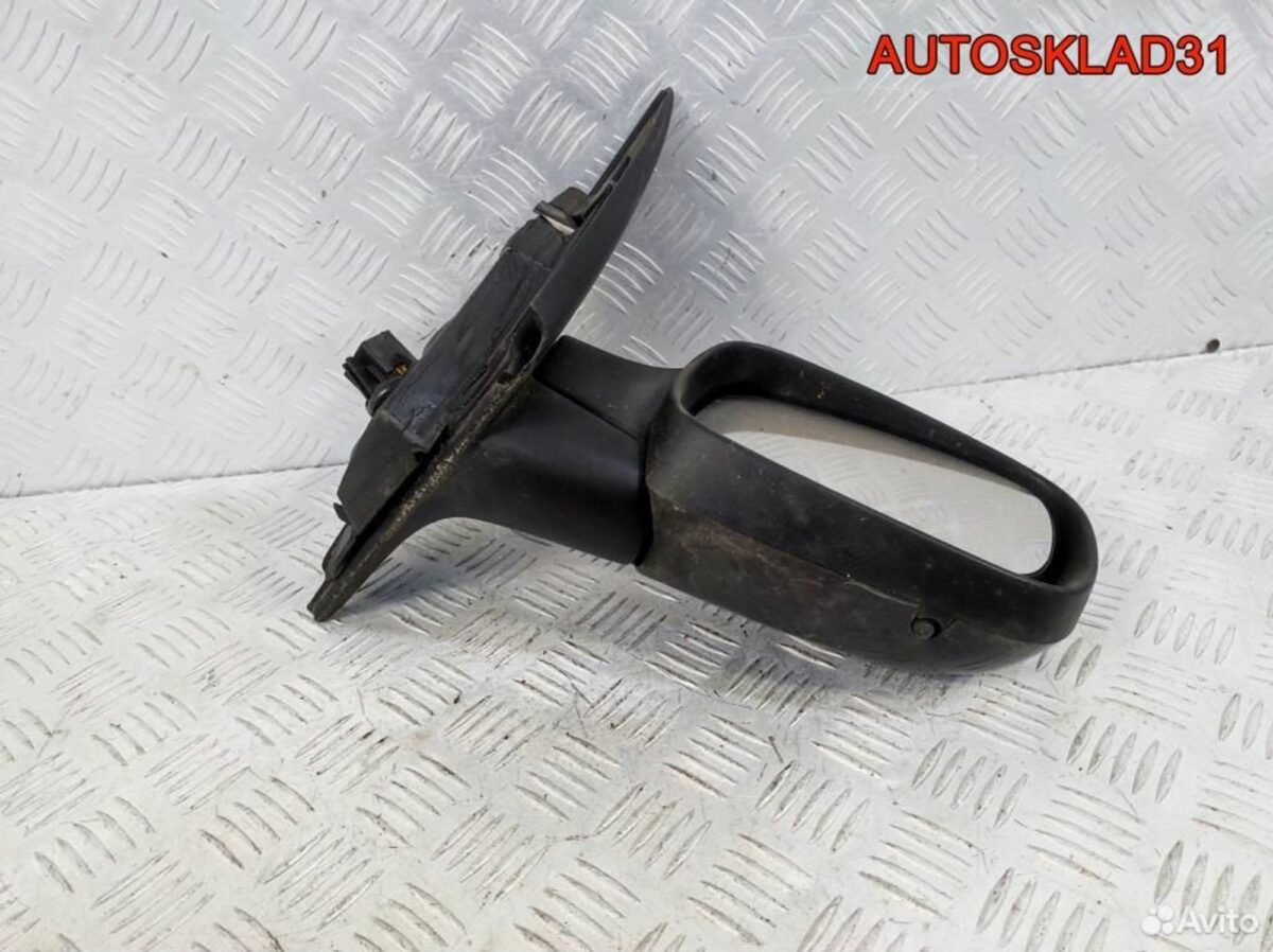 Зеркало правое Renault Megane 2 7701068378 - АвтоСклад31.рф - авторазборка контрактные б/у запчасти в г. Белгород