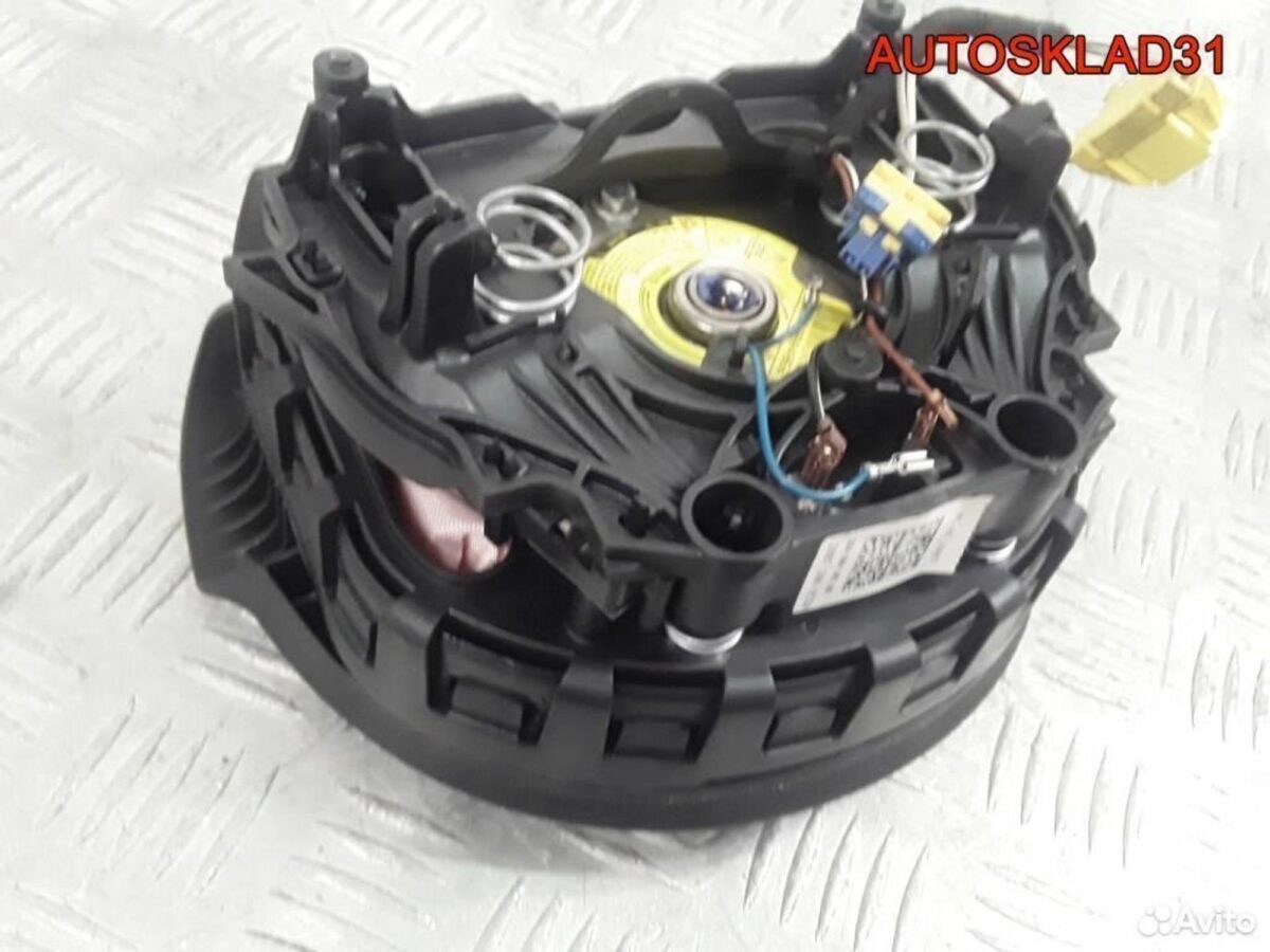 Подушка безопасности в руль Passat B6 3C0880201BB - АвтоСклад31.рф - авторазборка контрактные б/у запчасти в г. Белгород