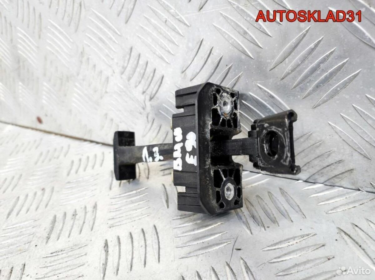 Ограничитель двери задний BMW E90 51227176808 - АвтоСклад31.рф - авторазборка контрактные б/у запчасти в г. Белгород