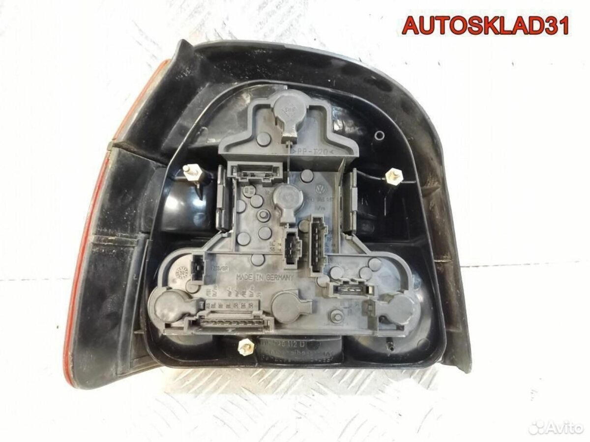 Фонарь задний правый VW Golf 3 1H6945112D - АвтоСклад31.рф - авторазборка контрактные б/у запчасти в г. Белгород