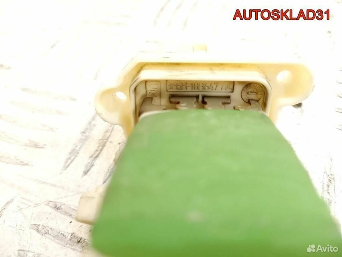 Резистор отопителя Ford Focus 2 3m5h18b647ac - АвтоСклад31.рф - авторазборка контрактные б/у запчасти в г. Белгород