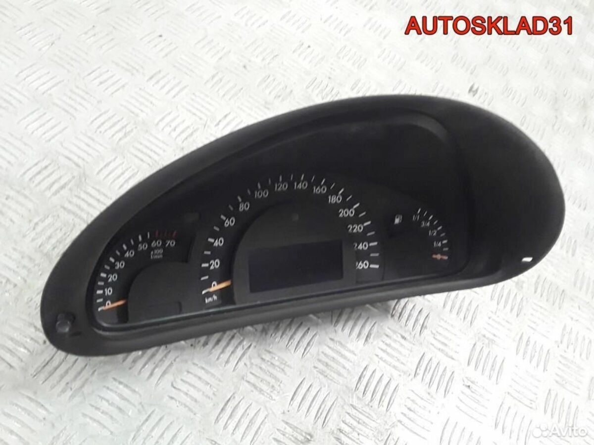 Панель приборов Mercedes Benz W203 2035407611 - АвтоСклад31.рф - авторазборка контрактные б/у запчасти в г. Белгород