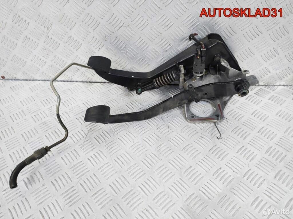 Блок педалей МКПП Mercedes Benz W210 A2102900519 - АвтоСклад31.рф - авторазборка контрактные б/у запчасти в г. Белгород Блок педалей МКПП Mercedes Benz W210 A2102900519 - АвтоСклад31.рф - авторазборка контрактные б/у запчасти в г. Белгород