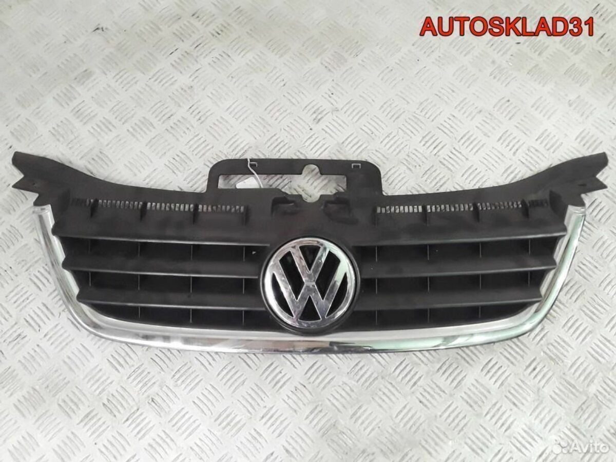 Решетка радиатора Volkswagen Touran 1T0853651 - АвтоСклад31.рф - авторазборка контрактные б/у запчасти в г. Белгород