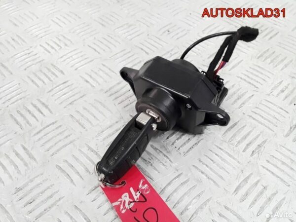 Рамка магнитолы Ford Focus 2 7M5118522D - АвтоСклад31.рф - авторазборка контрактные б/у запчасти в г. Белгород