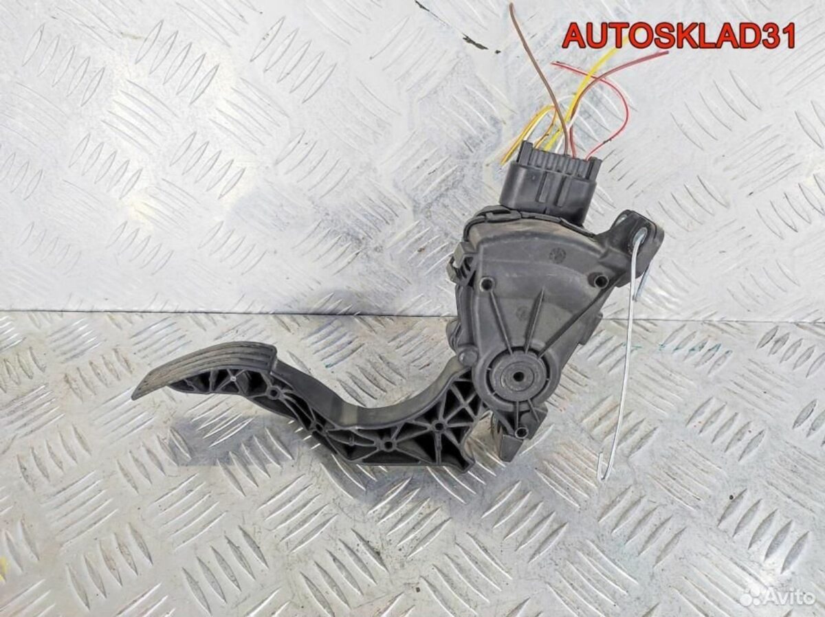 Педаль газа Ford Fusion 2S619F836AB Бензин - АвтоСклад31.рф - авторазборка контрактные б/у запчасти в г. Белгород