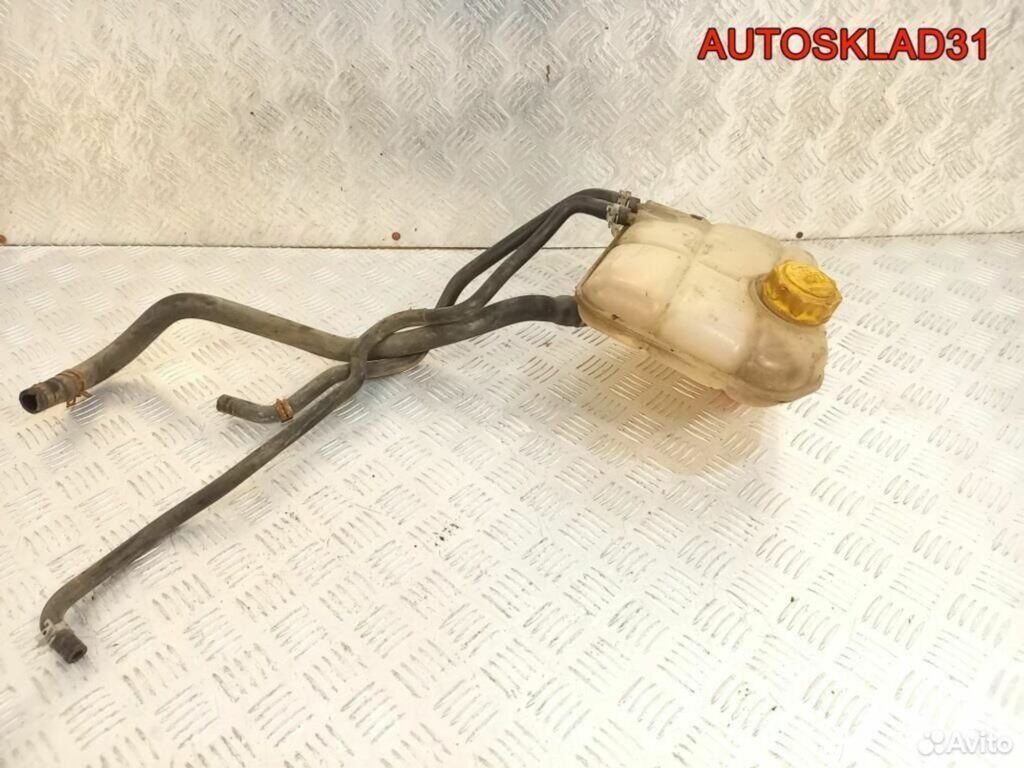 Бачок расширительный Ford Focus 1 98AB8K218AK - АвтоСклад31.рф - авторазборка контрактные б/у запчасти в г. Белгород Бачок расширительный Ford Focus 1 98AB8K218AK - АвтоСклад31.рф - авторазборка контрактные б/у запчасти в г. Белгород