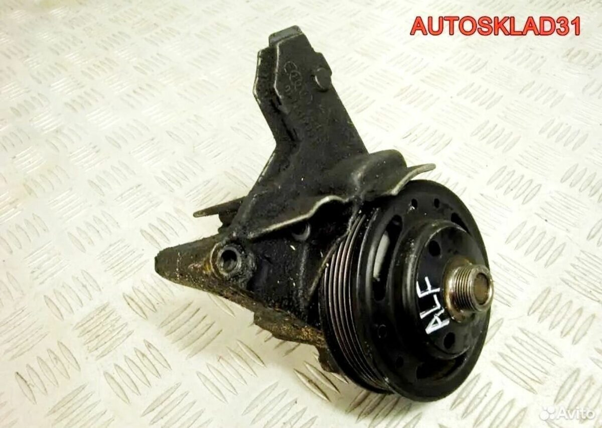 Кронштейн вискомуфты Audi A6 C5 078121235F - АвтоСклад31.рф - авторазборка контрактные б/у запчасти в г. Белгород